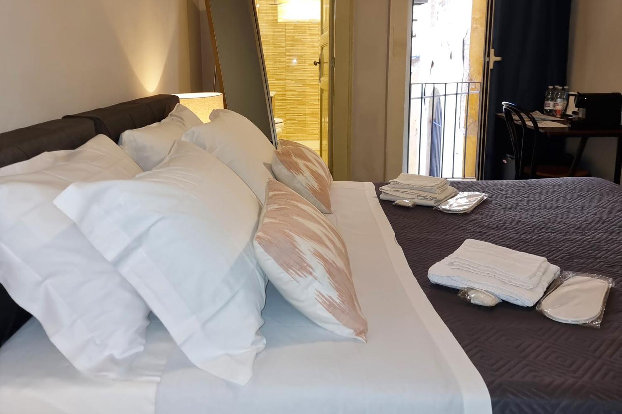 Borgo Antico Rooms Messina Bagian luar foto