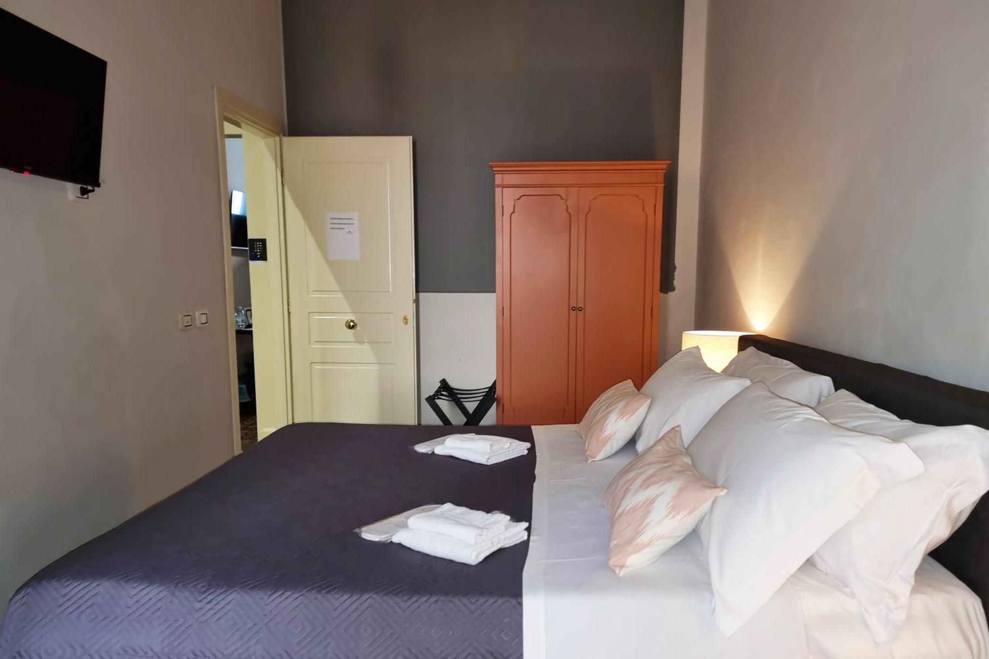 Borgo Antico Rooms Messina Bagian luar foto